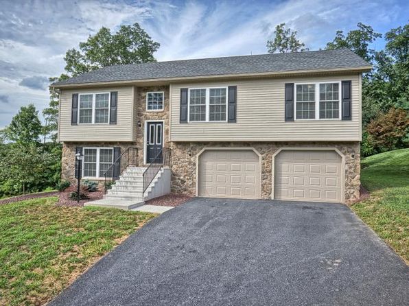 15 Scarlet Oak Dr