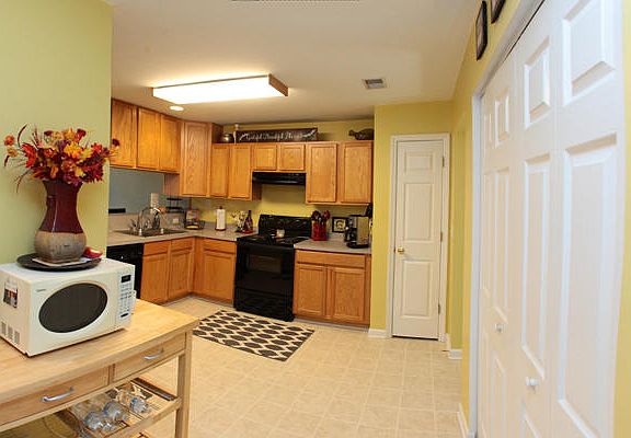 5th image of 4804 Hearthside Dr