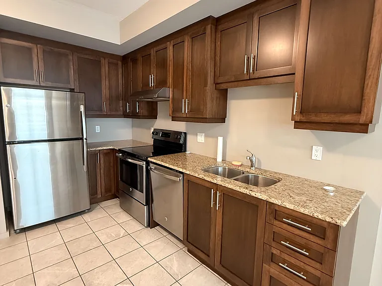 1518 Pelham St #204 — Photo 14