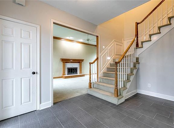 5th image of 7816 N Revere Dr