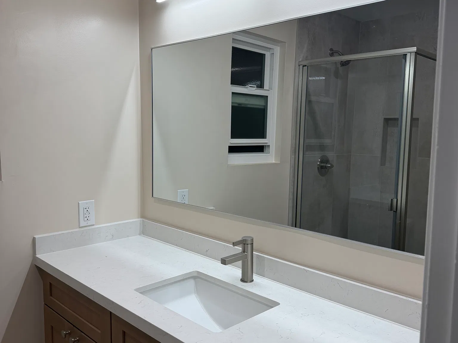 3 bed, 1350 sqft, $6,000 — Photo 2