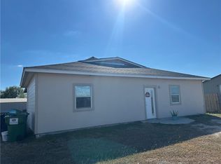 3501 S Granado Dr, Robstown, TX 78380