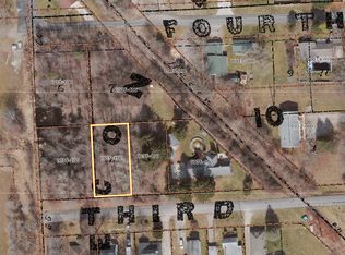 0 3rd St, Yale, MI 48097