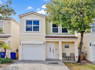 943 SW 15th St, Deerfield Beach, FL 33441