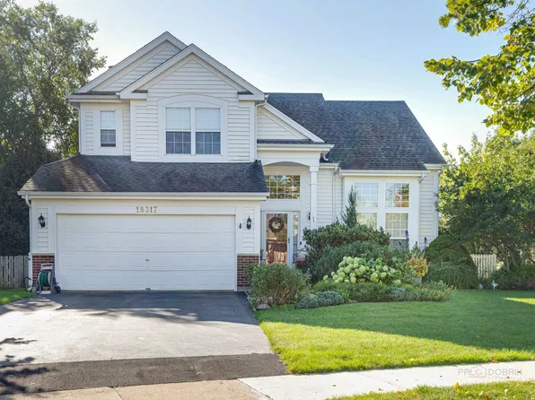 18317 W Meander Dr, Grayslake, IL 60030