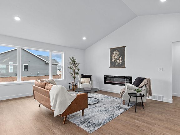 3rd image of W5621 Tonys Way