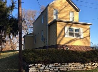 812 9th St, Donora, PA 15033