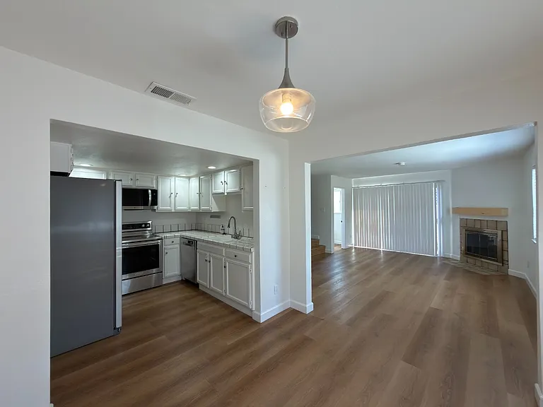 770 Harrison St #14 — Photo 6