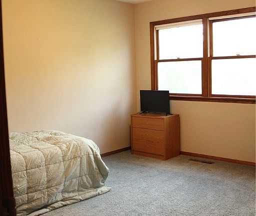 2nd image of 2668 260th St