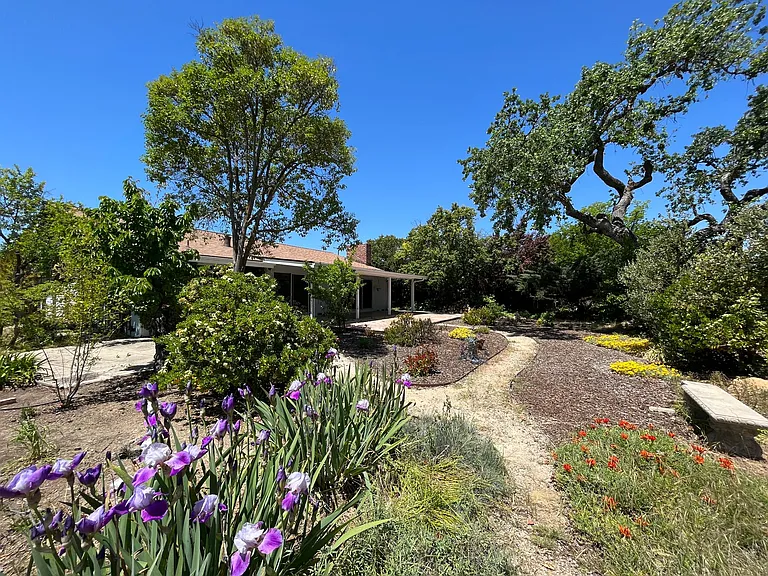1121 Putter Ave — Photo 32