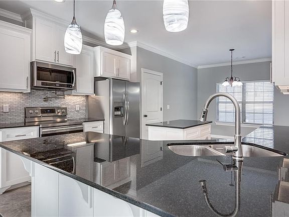 3rd image of 50 Overton Dr