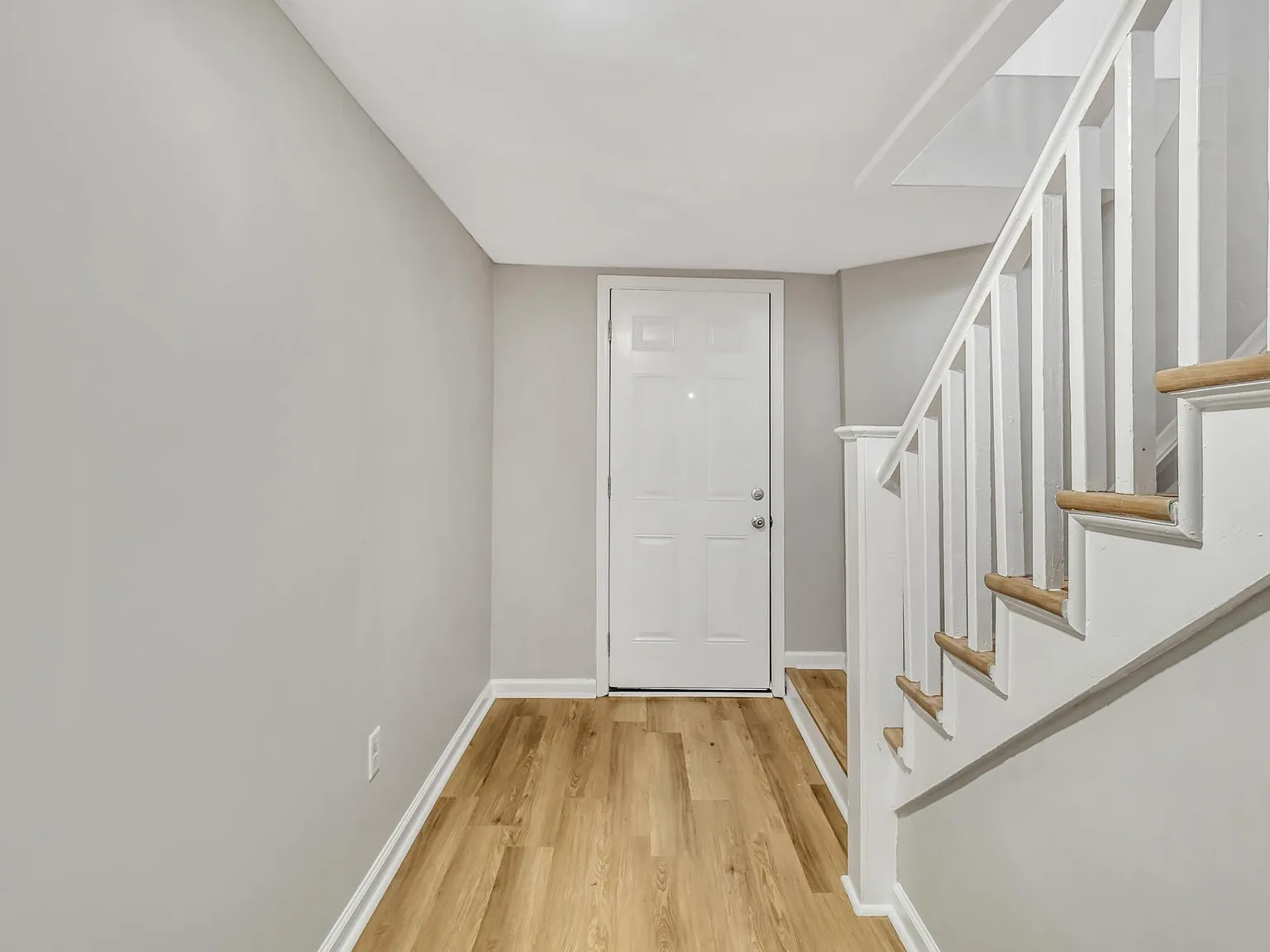 4 bed, 1630 sqft, $2,295 — Photo 3