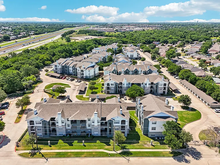 Southpoint Villas — Photo 38