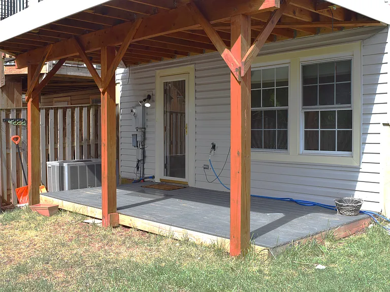 basement walkout to lower level Trex deck.