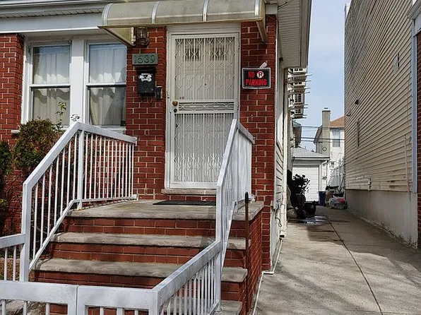 1539 W 5th St, Brooklyn, NY 11204