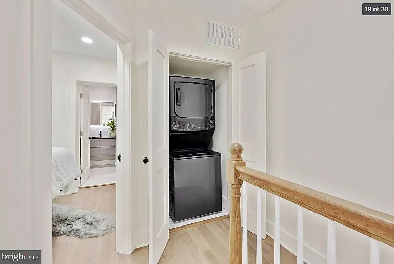 420 20th St NE — Photo 9