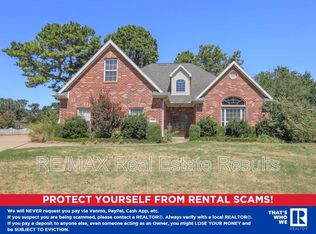 5300 S 44th Pl, Rogers, AR 72758