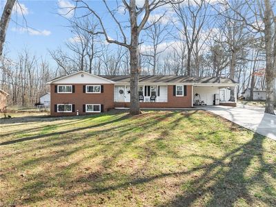 4611 Paradise Ln, Winston Salem, NC, 27101