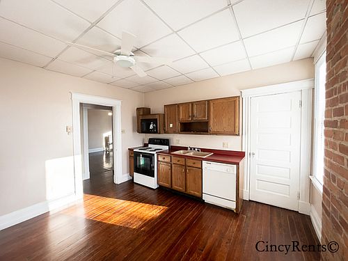4th image of 4133 Ballard Ave #2