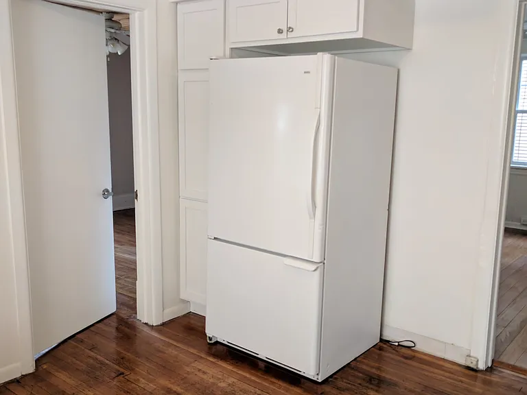 1238 Wealthy St SE #1 — Photo 2