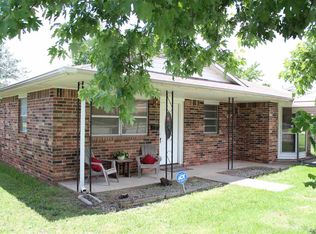 1617 W Tahlequah Ave, Sulphur, OK 73086