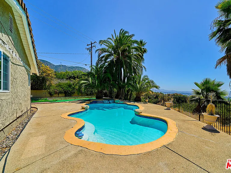 140 Mount Olive Dr — Photo 37