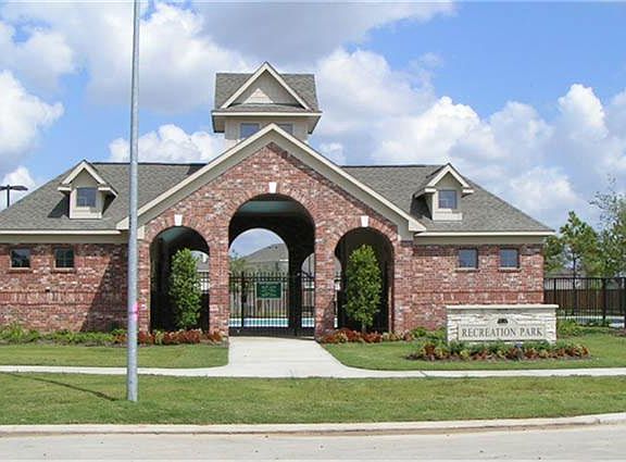 Parkway Oaks recreation center includes a pool, play area and green belt.