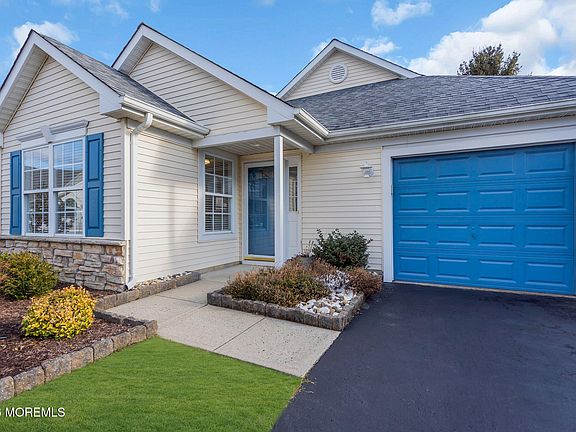 5th image of 3229 Flagstone Court