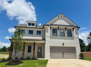 105 Chickadee Ct, Auburn, GA 30011