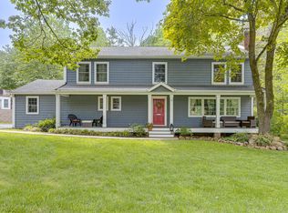 35 Fox Run, New Providence, NJ 07974