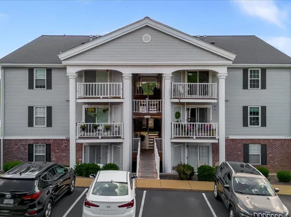 1255 Creve Coeur Crossing Ln APT L, Chesterfield, MO 63017