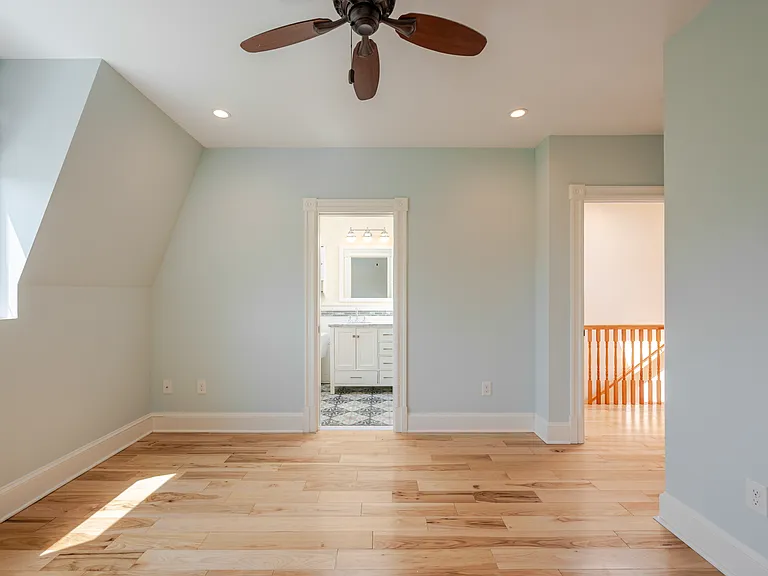 1234 E St NE — Photo 69