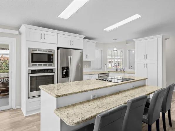 8032 Meadowlark Lane, Port St Lucie, FL 34952