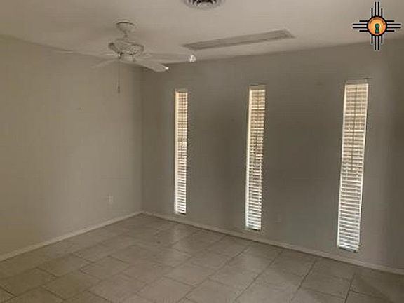 3rd image of 2620 N Jade Ave