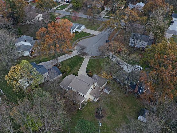 3rd image of 6136 Croton Dr