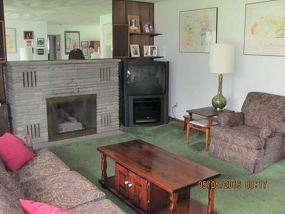 3rd image of 2317 Coleman St