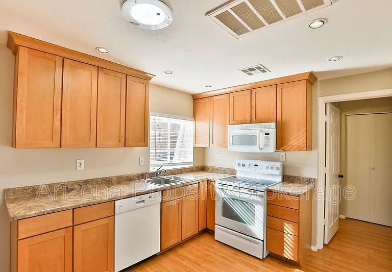 103 W Hu Esta Dr #GUEST HOUSE — Photo 8