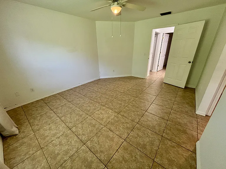 902 Cape Coral Pkwy W #906 — Photo 10