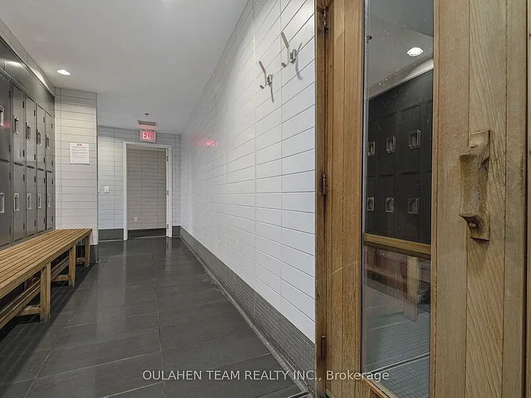 21 Carlton St #1105 — Photo 35