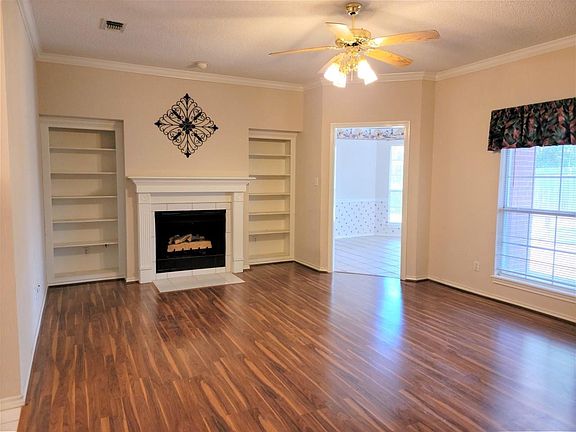 5th image of 20 White Oak Ln