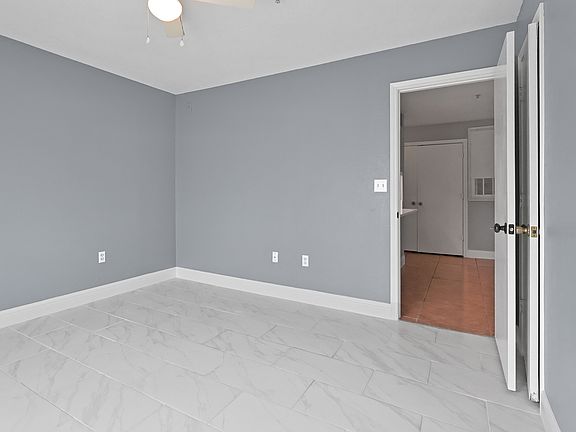 5th image of 529 Southwest Pkwy APT 304