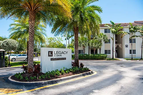 Legacy at Davie Photo 1