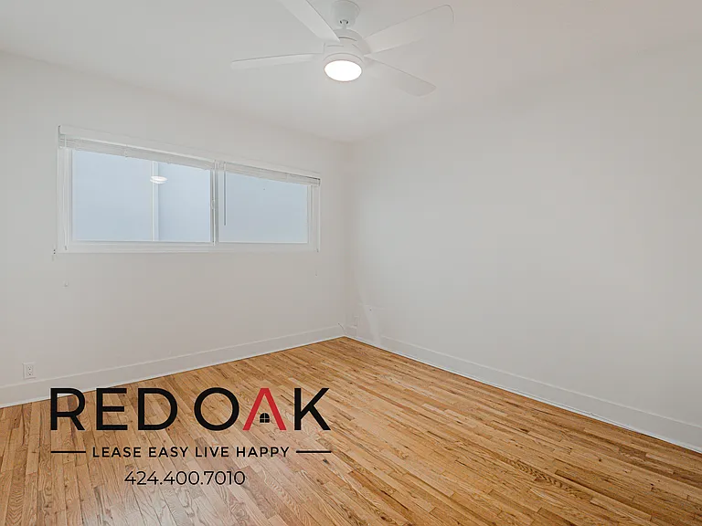 120 S Oxford Ave #8 — Photo 16