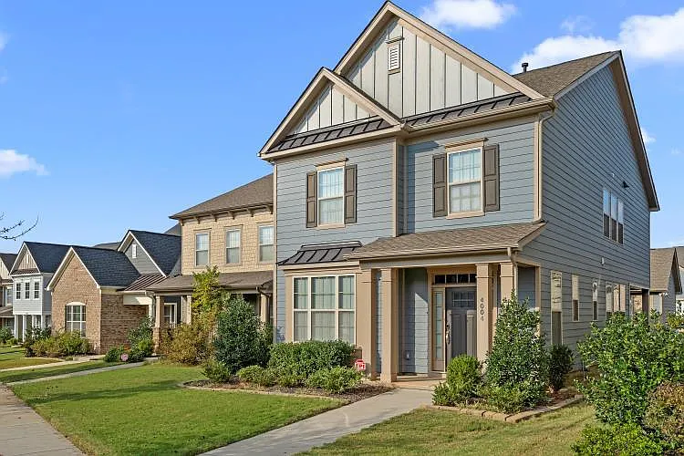 4004 Willow Green Pl — Photo 1