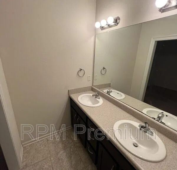 8614 Forestwood Ave — Photo 23