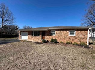 206 Eastgate Dr, Vincennes, IN 47591