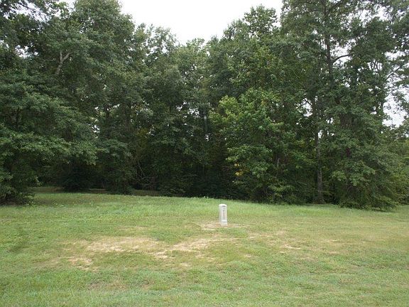 3rd image of 1595 Emerald Lakes Dr
