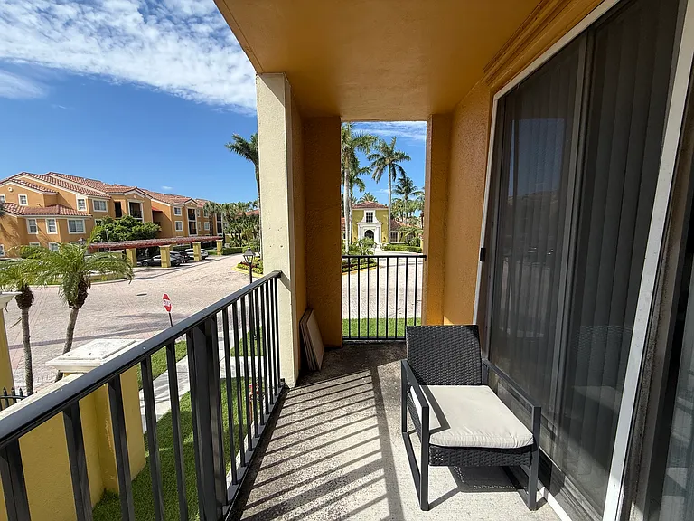 2440 E Preserve Way #207 — Photo 3