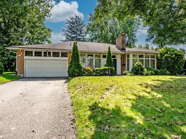 410 The Kingsway, Toronto, ON M9A 3V9