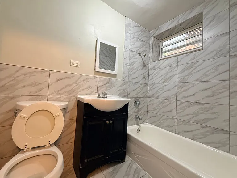 112 Lincoln Ave #6 — Photo 8